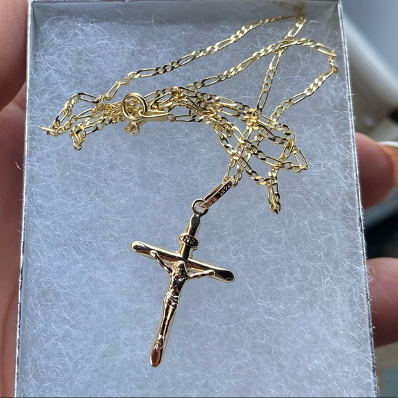 14k Yellow Gold Crucifix Cross Pendant 16" inches Figaro - Picture 5 of 14